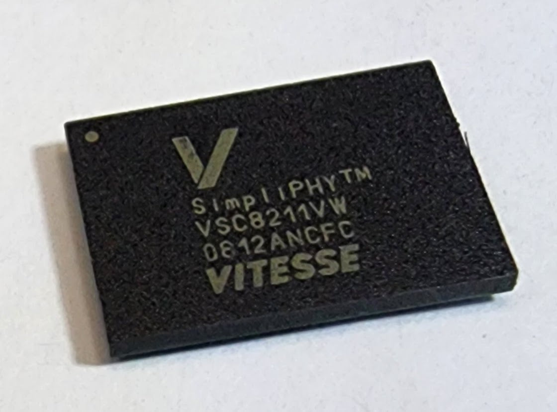 VSC8211XVW VSC8211 VSC8211VW LBGA117 VITESSE